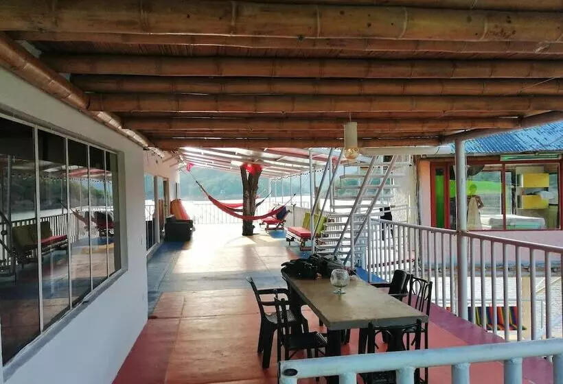 ペンション Casa Atlantida