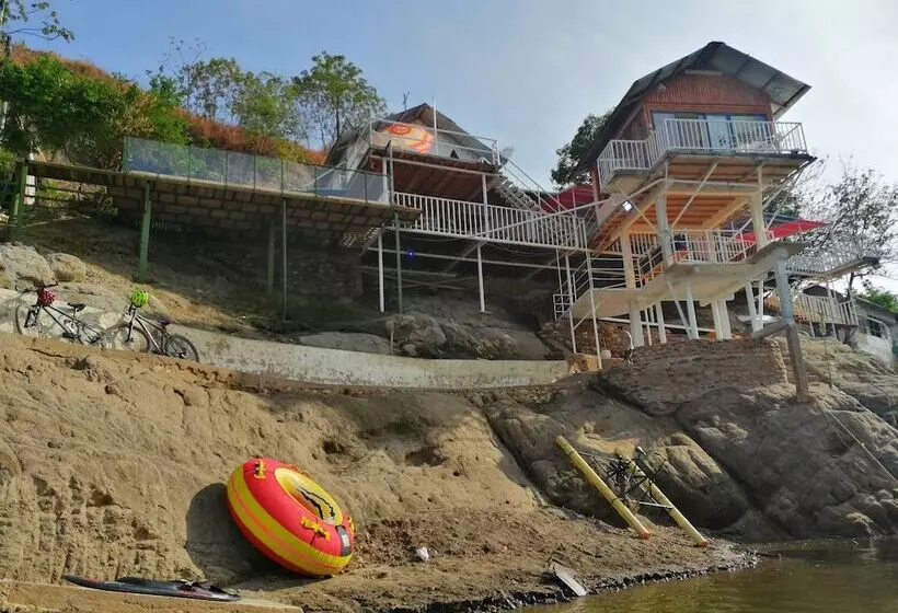 ペンション Casa Atlantida