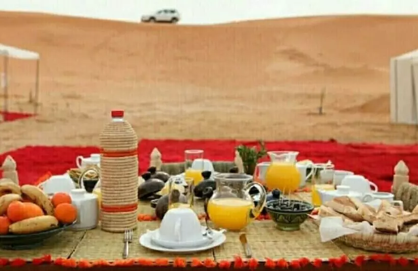 پانسیون Erg Lihoudi Dunes & Bivouac