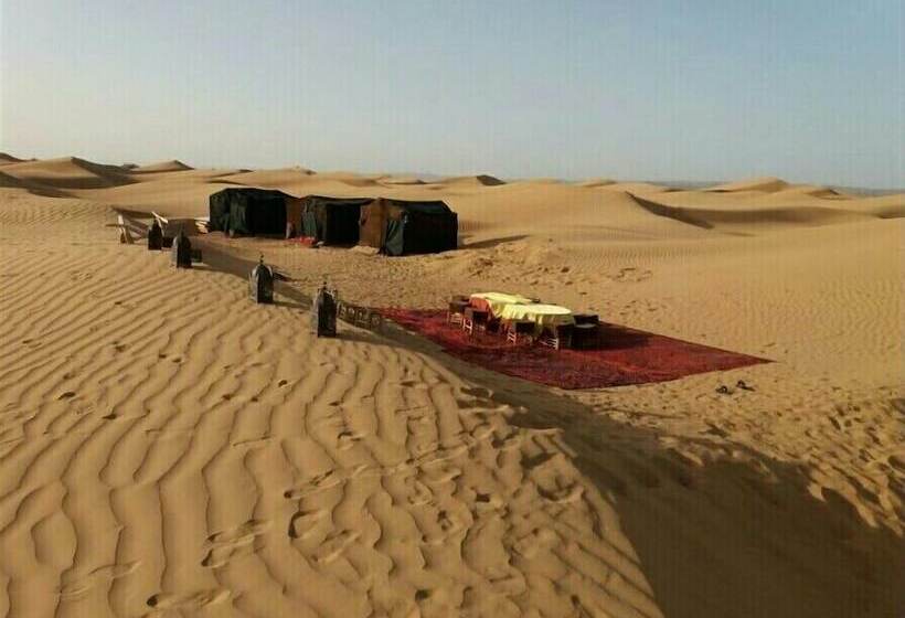 پانسیون Erg Lihoudi Dunes & Bivouac