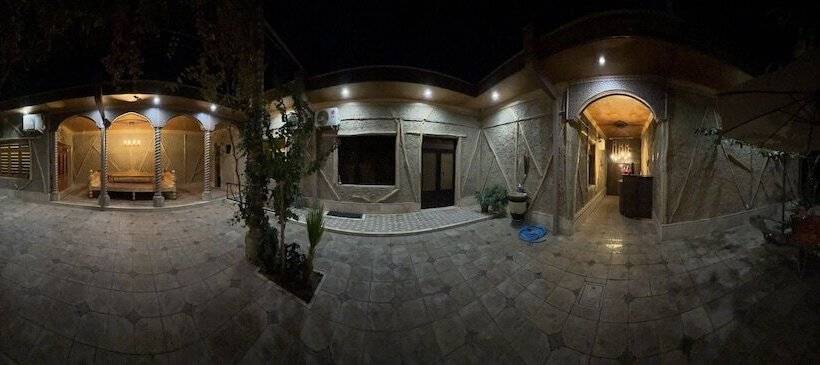 פנסיון S E A S O N S