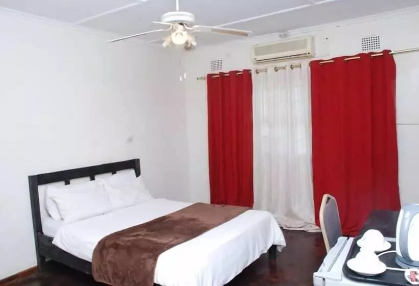پانسیون Sharon's Guest House
