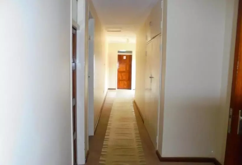 پانسیون Sharon's Guest House