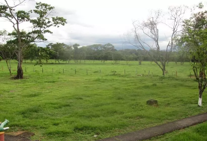 リゾートホテル Centro Vacacional Y De Eventos Araguaney
