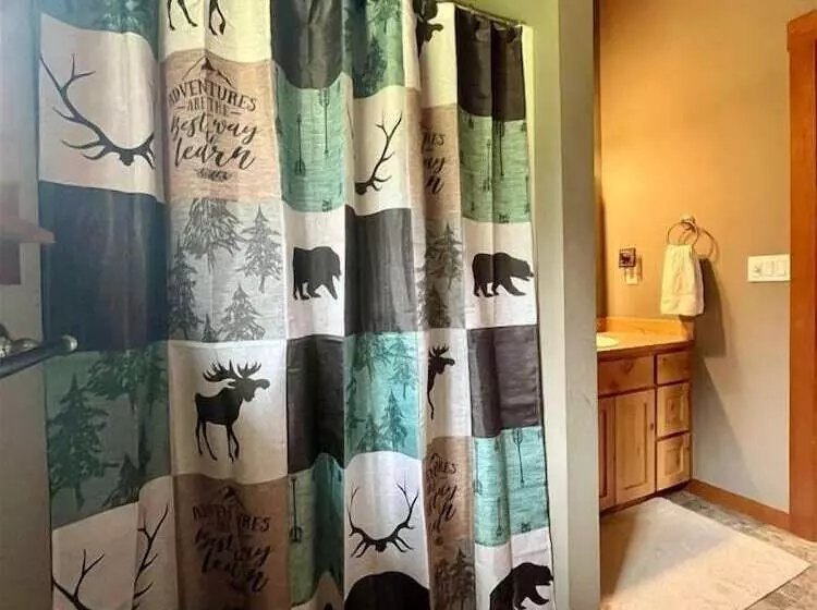 River Rock Mountain Cabin