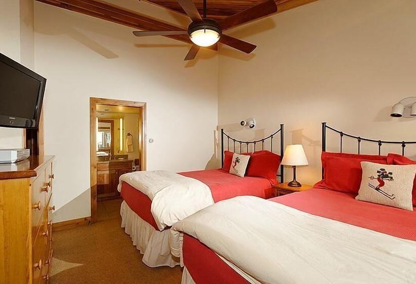 Stonebridge Condominiums