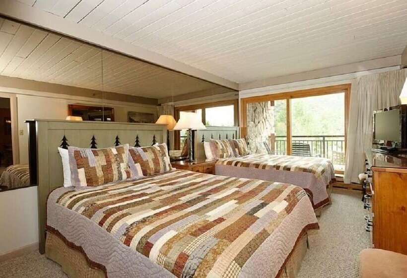 Stonebridge Condominiums