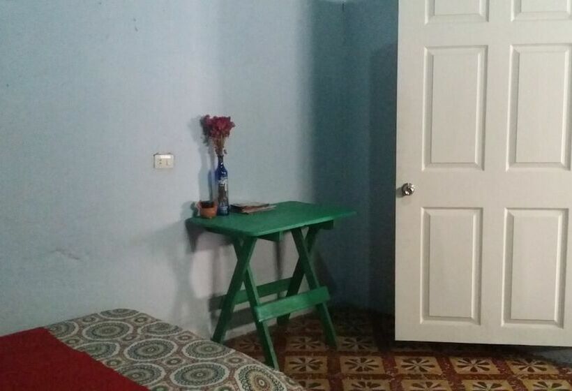 Casa Encuentro Hostel