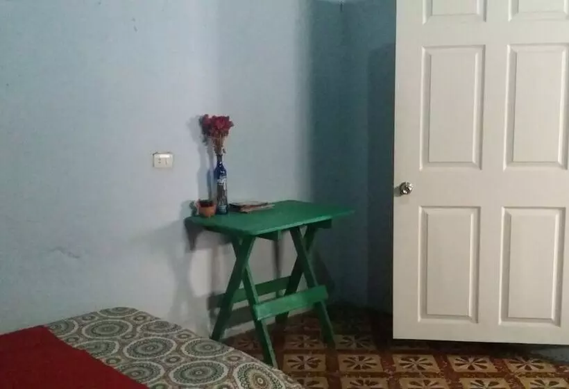 Casa Encuentro Hostel