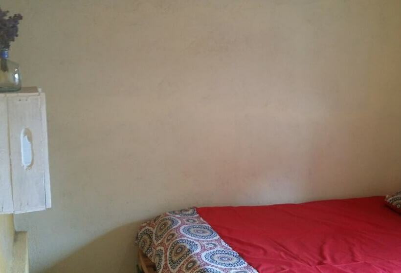 Casa Encuentro Hostel