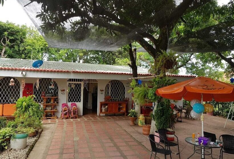 هاستل Reisen Hostal