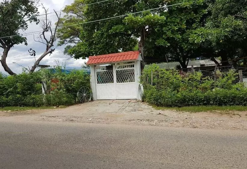 ユースホステル Reisen Hostal