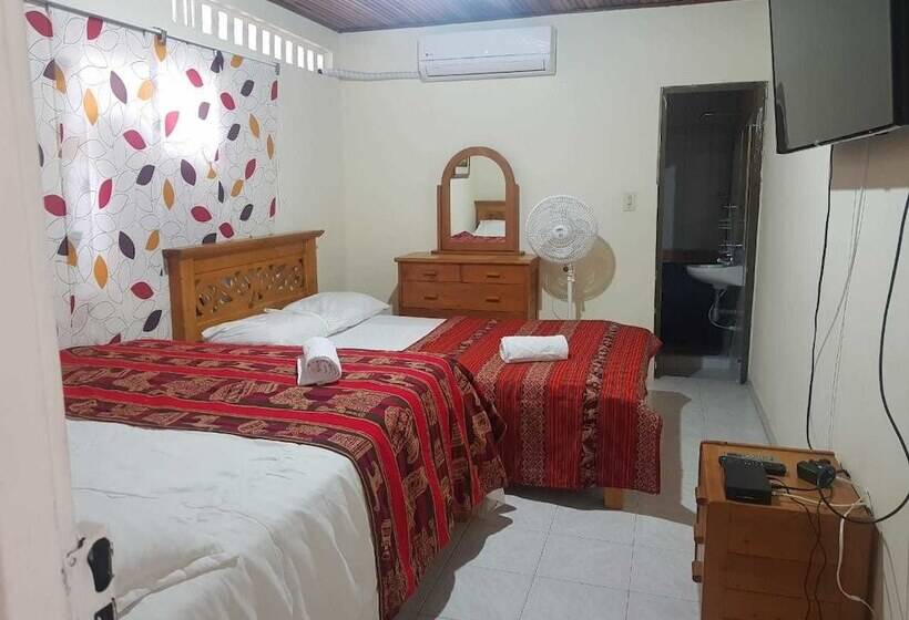 هاستل Reisen Hostal