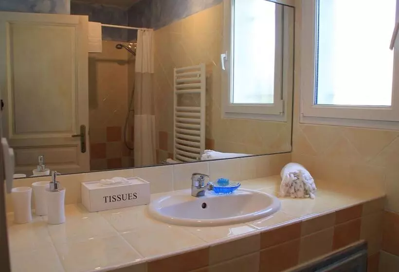 ベッドアンドブレックファースト Chambres D Hôtes La Dryade