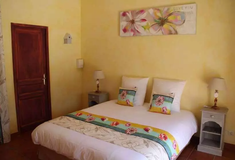 ベッドアンドブレックファースト Chambres D Hôtes La Dryade