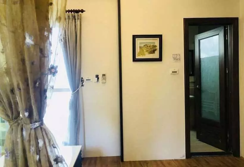 تختخواب و صبحانه Corner Love Homestay