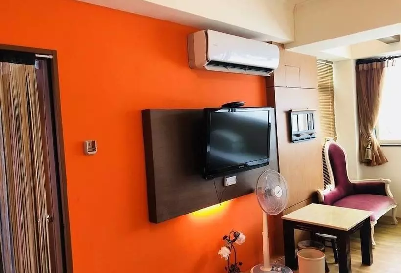 تختخواب و صبحانه Corner Love Homestay