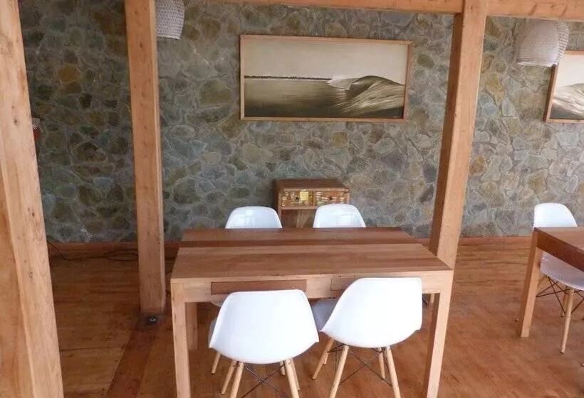 Aamiaismajoitus (B&B) Natural Surf Lodge