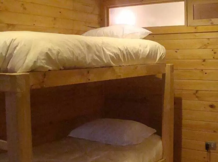 Aamiaismajoitus (B&B) Natural Surf Lodge