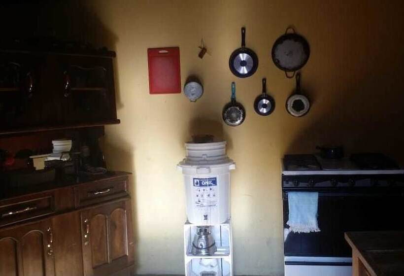 Casa Encuentro Hostel