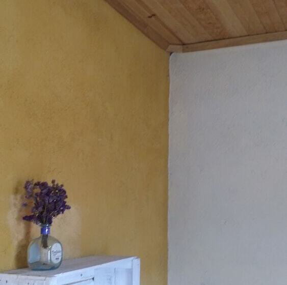 Casa Encuentro Hostel