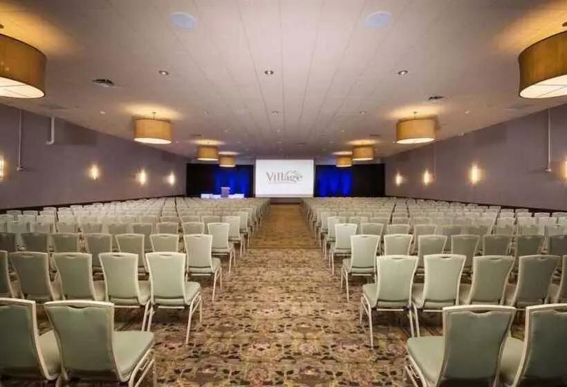 ホテル 4 Bedroom Ski In, Ski Out Mountain Vacation Rental Located Next To Historic Main Street In Downtown