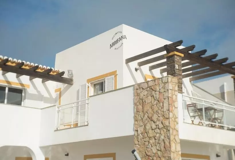 Hotelli Arrifana Destination Suites