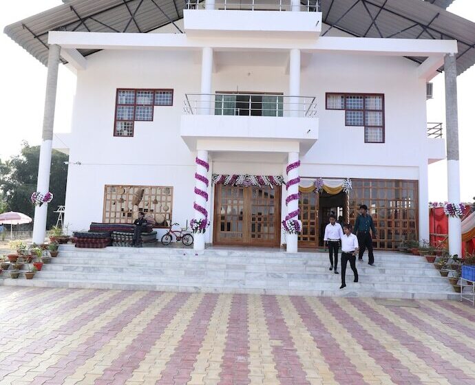 Отель Bon Villa Retreat