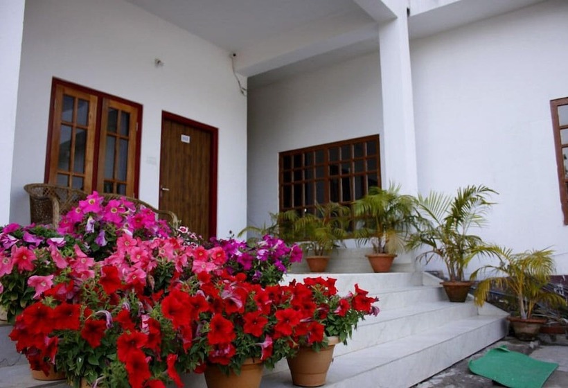 Отель Bon Villa Retreat