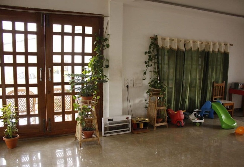 Отель Bon Villa Retreat