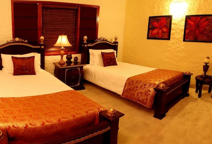 هتل Boutique Casa Caballero