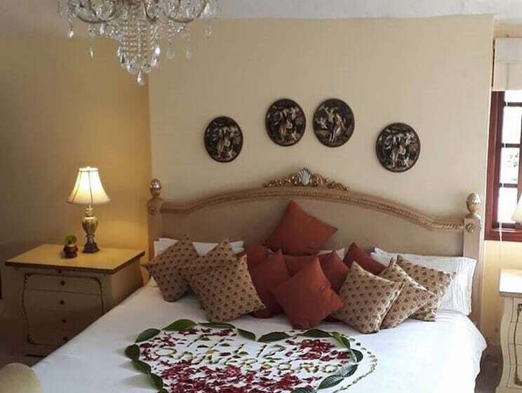 هتل Boutique Casa Caballero