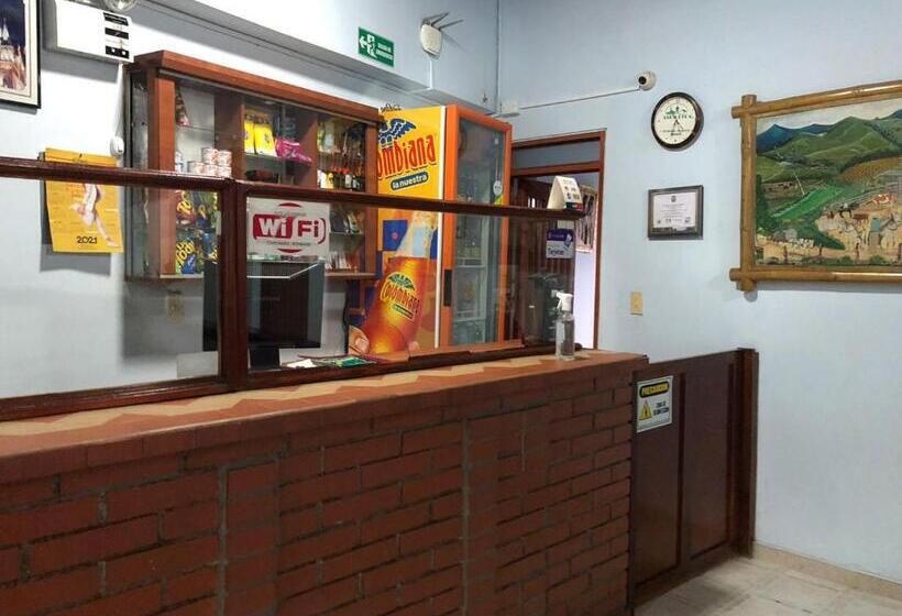 בית מלון כפרי Cambulos