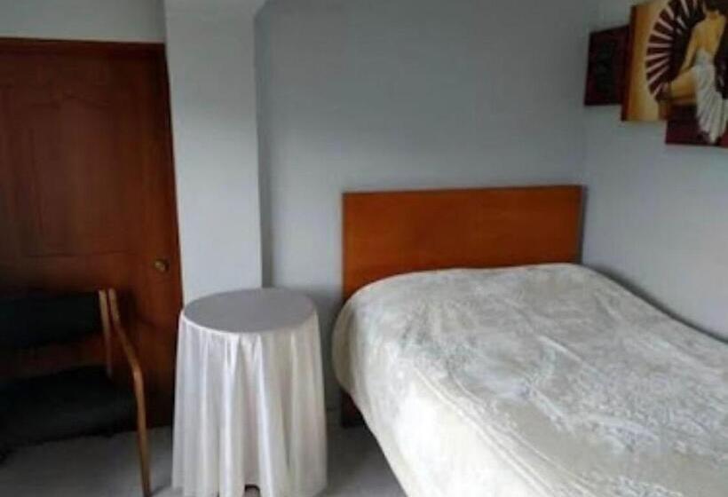 בית מלון כפרי Cambulos