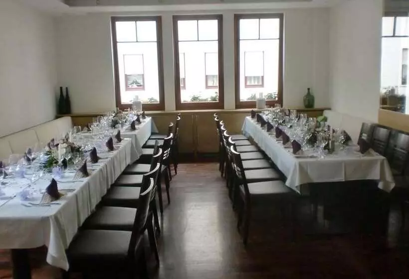 Hotelli Deutsches Haus