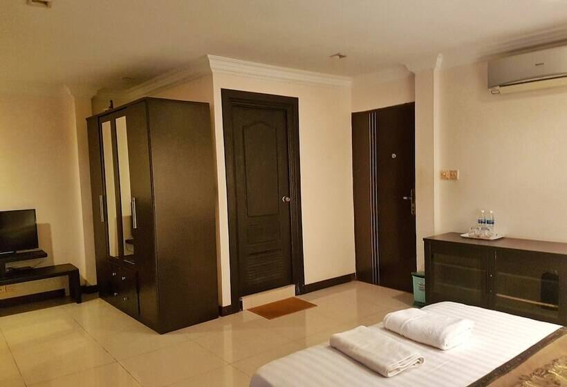 فندق Myhouse Resort