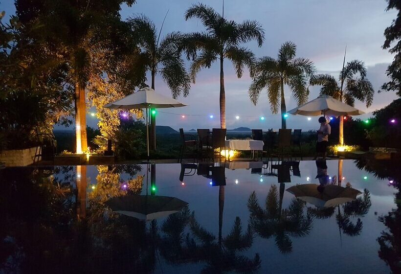 فندق Myhouse Resort