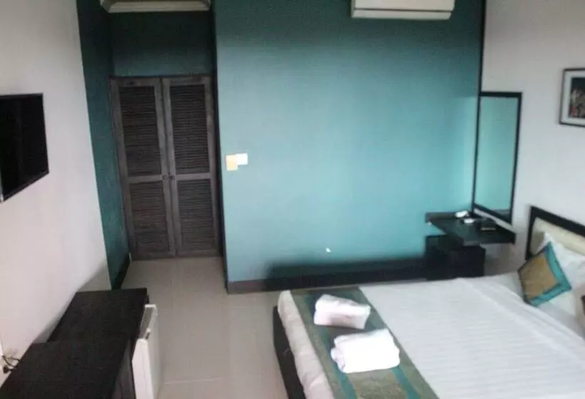 هتل Myhouse Resort