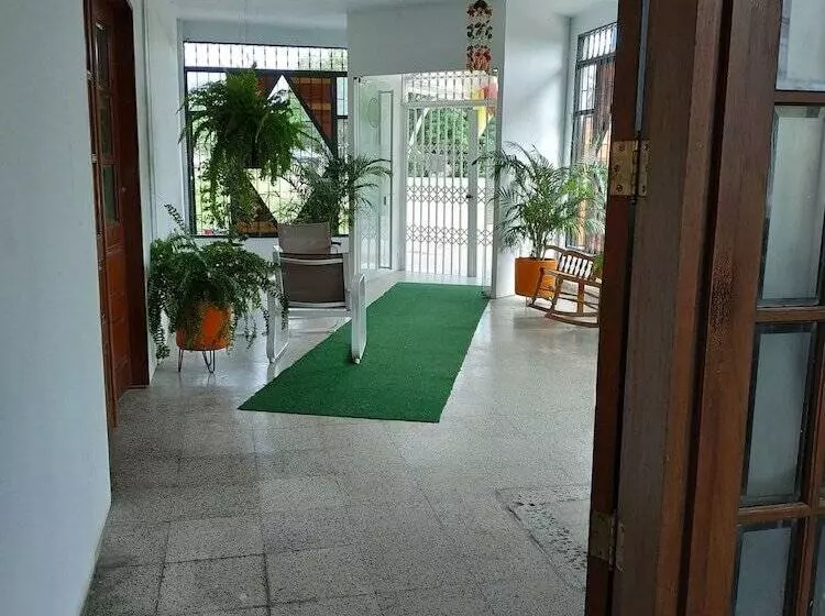 Hotelli Portal De Flandes