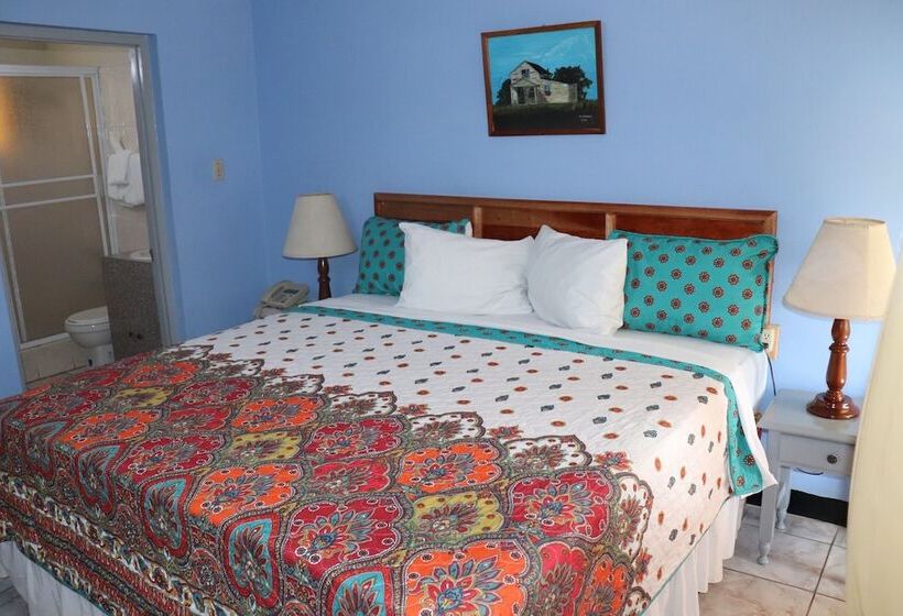 هتل Tamarind Tree Resort