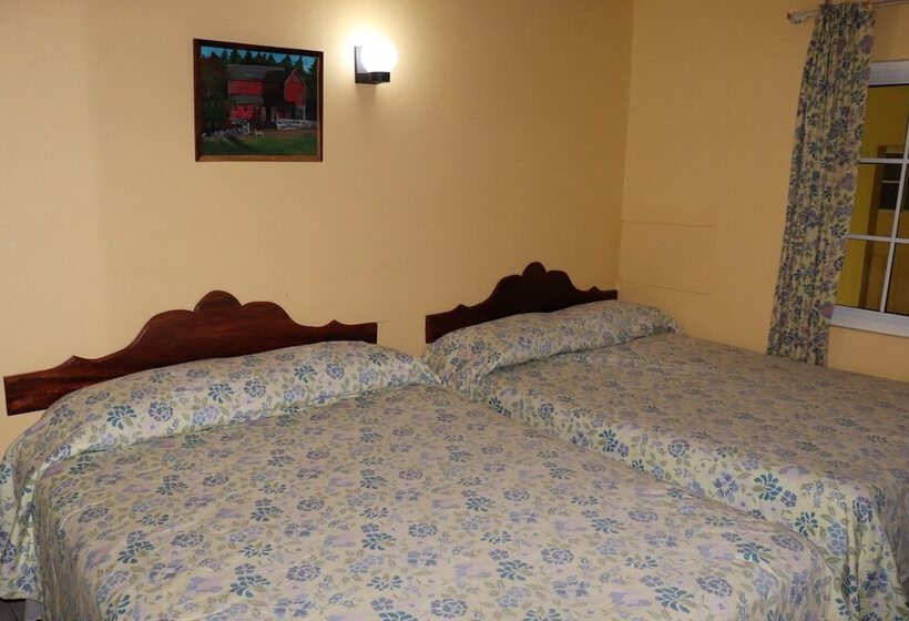 هتل Tamarind Tree Resort