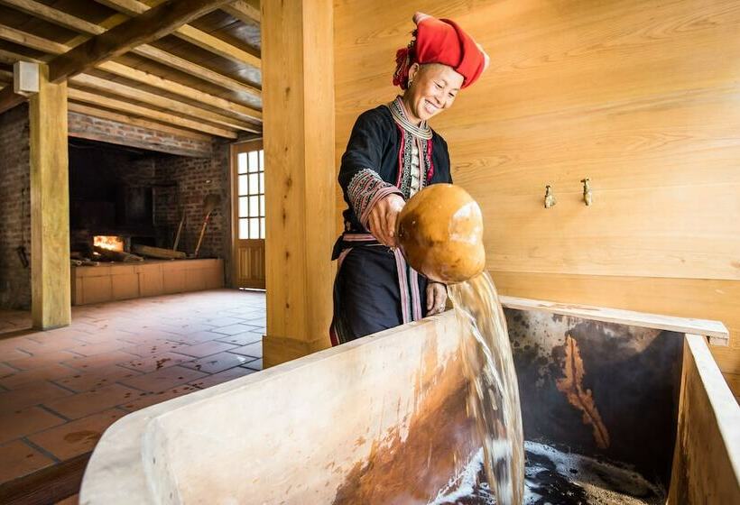 هتل Topas Riverside Lodge