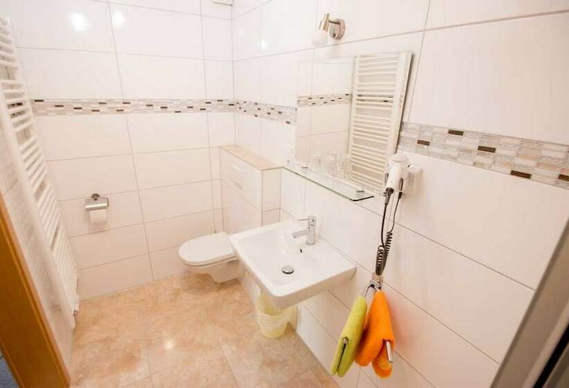 בית מלון כפרי Weinhaus Moselblick