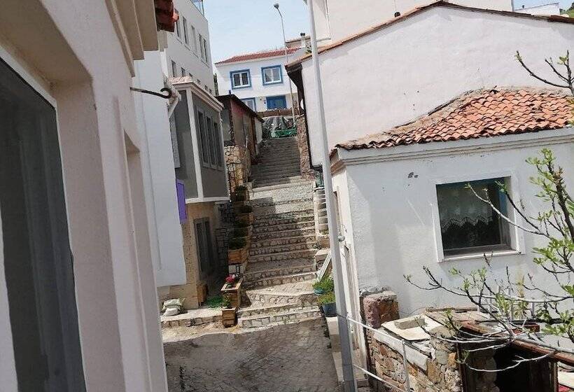 پانسیون Mermaid Boutique