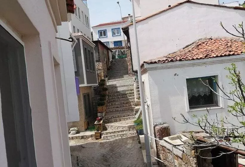 پانسیون Mermaid Boutique