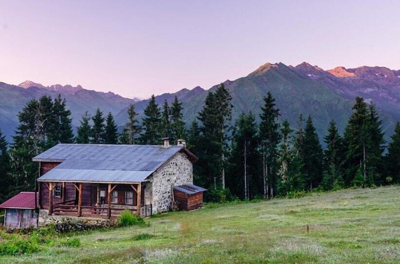 بنسيون Tanevit Dag Evi