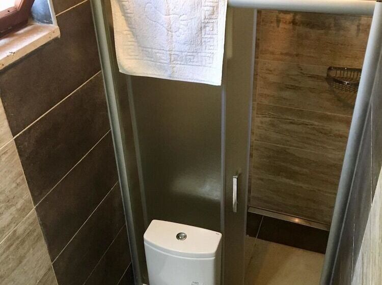 پانسیون Tas Suite Konukevi