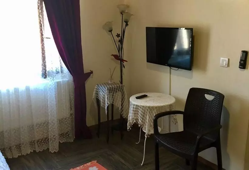 ペンション Tas Suite Konukevi