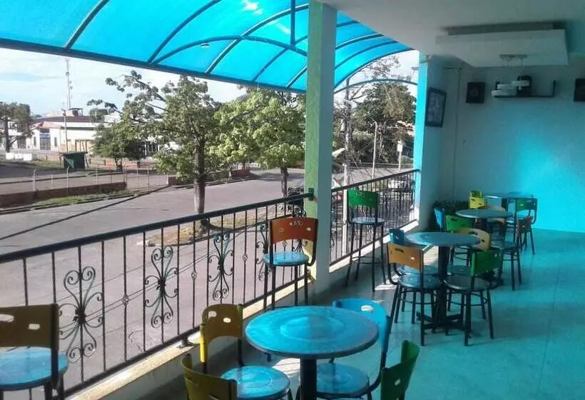 Plaza Hotel Moncada