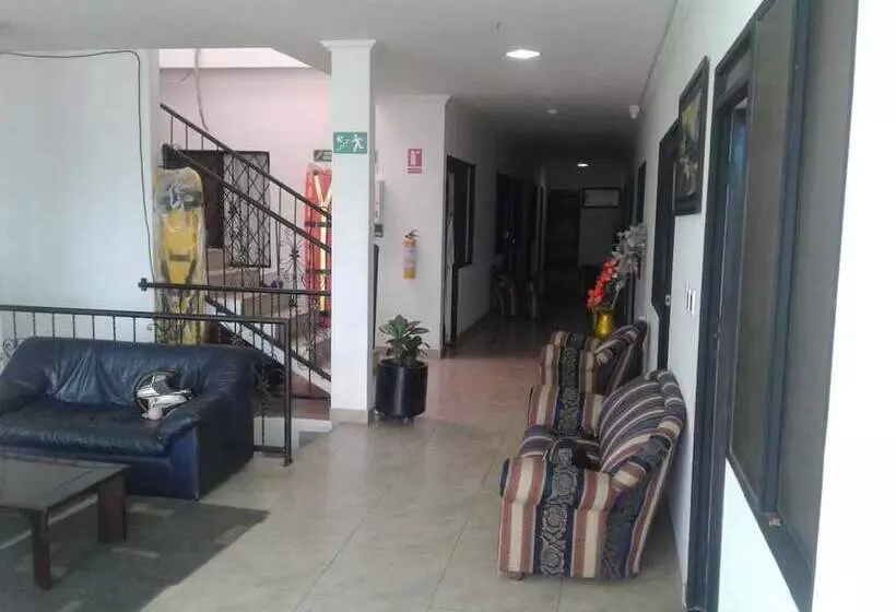 Plaza Hotel Moncada